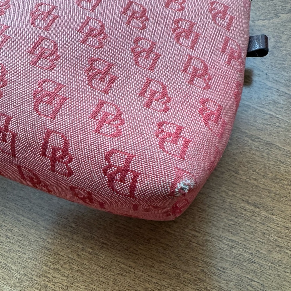 Dooney & Bourke Makeup Bag/Pouch in the Red Signature Fabric Print - Picture 6 of 6
